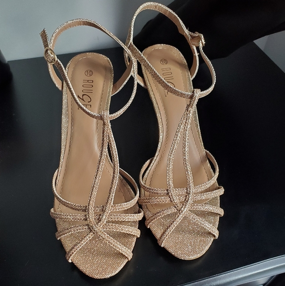 *NEW* Ladies Heel - Picture 1 of 3